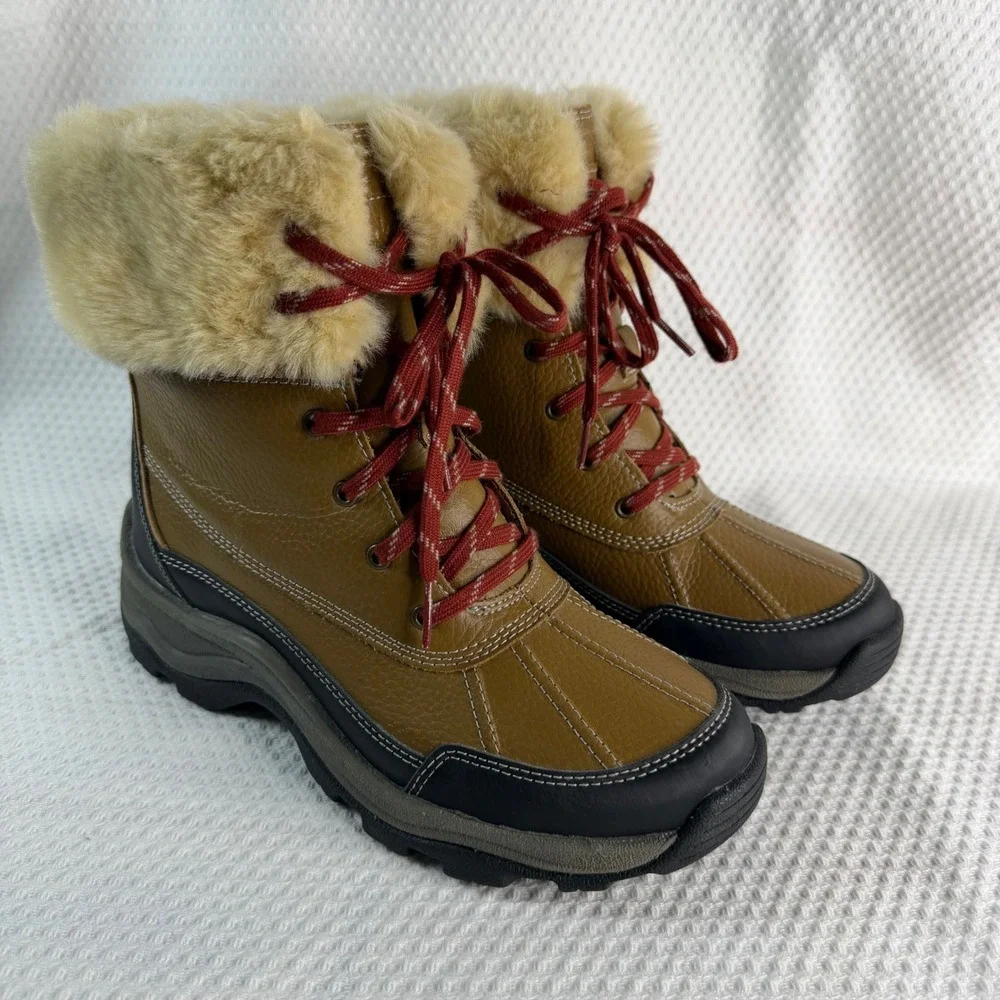 Clarks Collection Tan Leather Faux Fur Trim Winter Duck Boots Womens 7 Red Laces